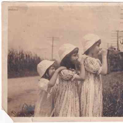 Helen (Denny) Howard, Josephine Denny, and Mary Inghram (Denny) Weaver