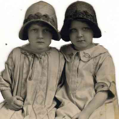 Helen Mae (Jacobs) Fonner and Mary Elizabeth (Jacobs) Adams