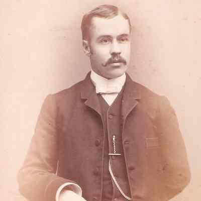 Johnson Album 01, Photo 40 - Unidentified