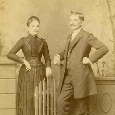 Mitchener Album 01, Photo 06 - Eli Gaddis Baily [1865-1966] and Sarah Agnes (Blair) Baily [1867-1959]