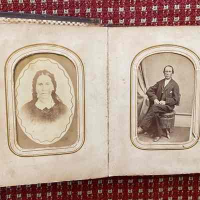 Eleanor (Morris) Linskea Album