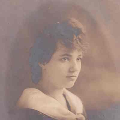 Coral Maurine (Jury) Burdon [1900-1943]