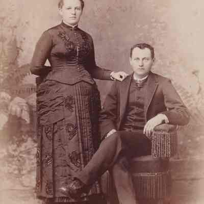 Vance-McFarland Album 02, Photo 11 - Luther Blackshere [1859-1936] and Anna Belle (Keenan) Blackshere [1866-1888]