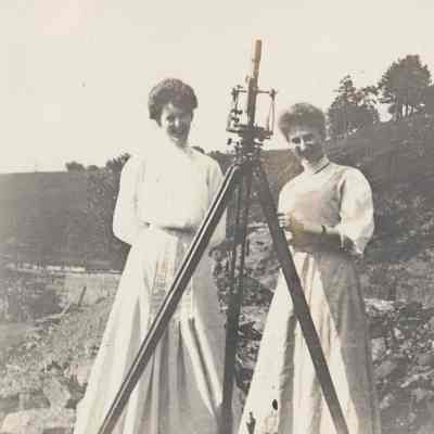 Greene County Album, Photo 18 - Anna Scott and Jessie Carter in Greene County, Pennsylvania