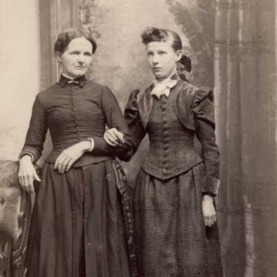 Susan (Owens) Spragg and her daughter Minnie (Spragg) Cunningham