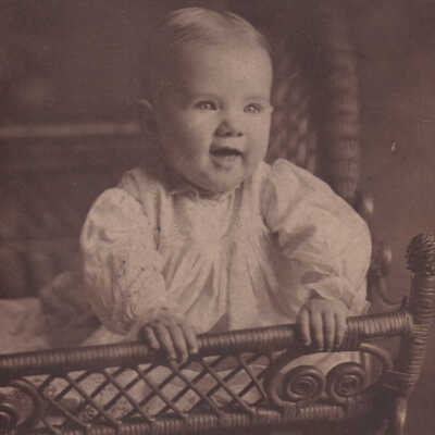 Kline-Moredock Album 01, Photo 05 - Vesta Kline [1903-1928]