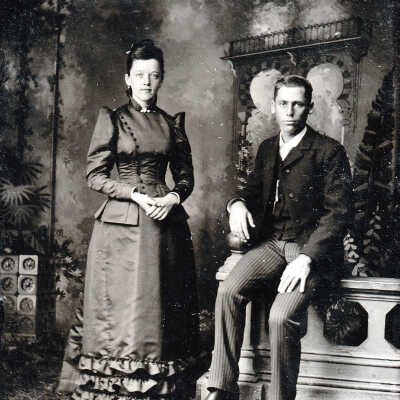 Ammons-Moredock Album 01, Photo 31 - Simon William Sharpnack [1868-1955] and Anna Bertha (Winget) Sharpnack [1872-1953]