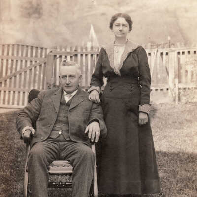 Solomon Alvin Cowell and his second wife, Flora Belle (Seaton) Cowell