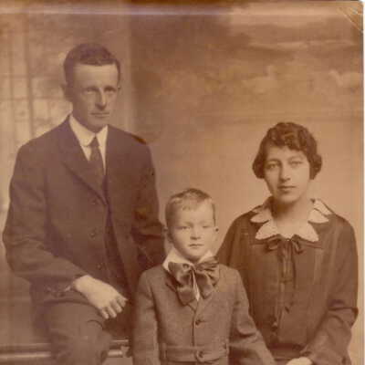 Russell Smith with his wife, Margaret (Harvey) Smith, and their son, Charles Brantley Smith