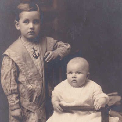 George Washington Watson and Ethel Pearl (Sayler) Watson family