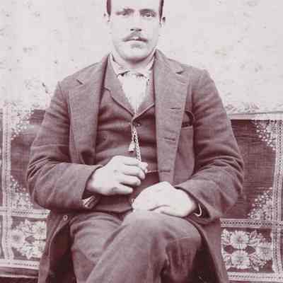 Vance-McFarland Album 02, Photo 12 - Daniel Webster Brewer [1870-1938]