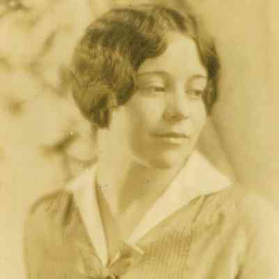 Alice Holland Elms - daughter of William Alfred Elms & Elizabeth Alice Gordon