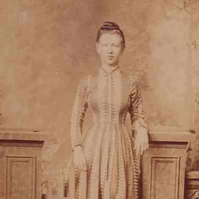 Ammons-Moredock Album 01, Photo 06 - Minerva (Moredock) Ammons [1871-1966]
