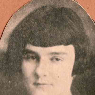 Nanna Belle (Reigle) Tharp [1905-1992], Waynesburg College, Class of 1925