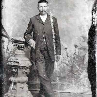 Vance-McFarland Album 04, Photo 14 - Josiah Vance [1858-1889]