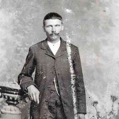 Vance-McFarland Album 04, Photo 14 - Josiah Vance [1858-1889]