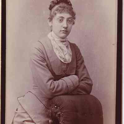 Pauley-Thompson Album, Photo 02 - Frances Briney: See WEB LINKS to DOWNLOAD high-resolution image.