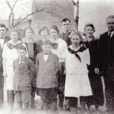 Joseph Franklin McCracken and Emma (Parry) McCracken Family
