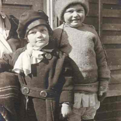 Pauley-Thompson Album, Photo 51 - Children of Walter Black Rogers and Effie Gertrude Blackman