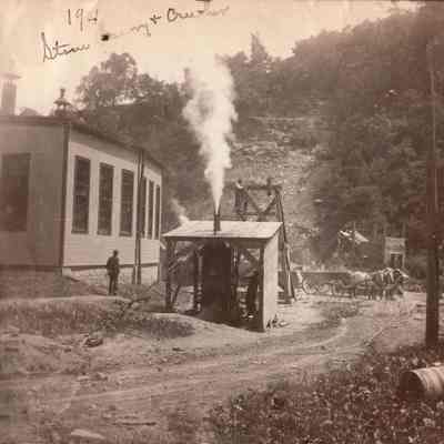 Waynesburg Album, Photo 03 - Stone quarry on Duvall's Hill
