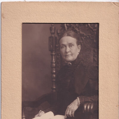 Philinda (Andrew) Ritchie [1847-1919]: See WEB LINKS to DOWNLOAD high-resolution image.