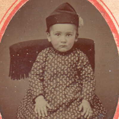 Toothman-Hoult Album, Photo 34