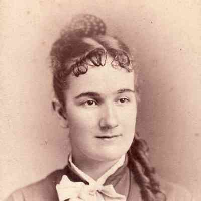 Elizabeth (Moore) McCloud