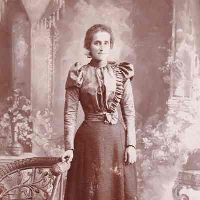 Kline-Moredock Album 01, Photo 30 - Lydia (Watson) Kramer [1864-1952]