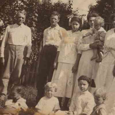 William Daily Buchanan and Mary Isabelle (Archer) Buchanan family