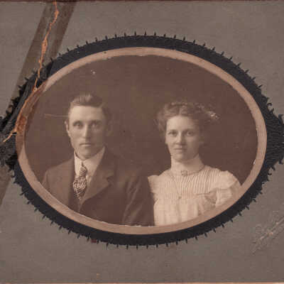 James William Shaw [1876-1948] and Etta Ann (Swart) Shaw [1878-1966]