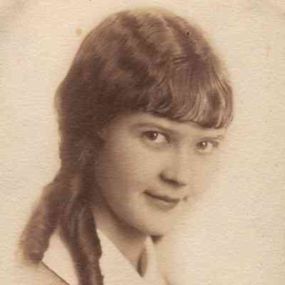 Esther Kennedy, Waynesburg High School Class of 1926