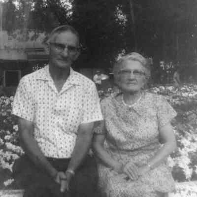 Harvey Pratt Stickles [1887-1973] and Helen Louise (Moreland) Stickles [1894-1990]