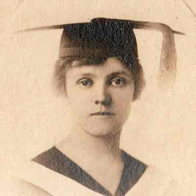 Helen Stevenson (Minor) Bell [1893-1924], Waynesburg College, Class of 1918