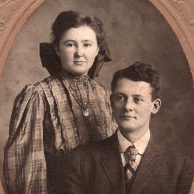 Viona (Rose) Fox and Unidentified