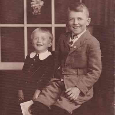 Samuel H. Sproat and Lela Bell (Davis) Sproat family