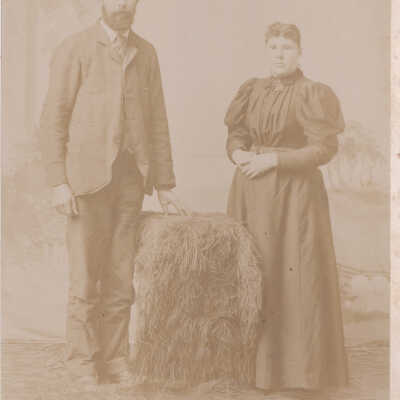 Ammons-Moredock Album 02, Photo 03 - John Reynolds [1865-1951] and Elizabeth Ann (Cummings) Reynolds [1865-1922]