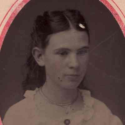 Miller-Simpson Album 01, Photo 110 - Lucy Lazear (Miller) Beach [1857-1933]