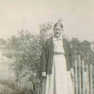 Laura (Scheibler) Whetzel [1883-1968]