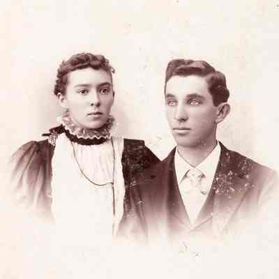 Mason-Scott Album, Photo 02 - Wellington Lawrence Funk [1873-1959] and his wife, Carrie (Carpenter) Funk [1879-1963]