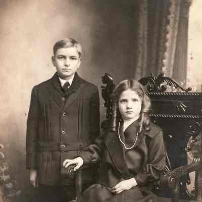 Ella Ruth (Bowler) Turner [1906-1996] [Right]
