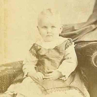 Mitchener Album 01, Photo 21 - Maude Marie (Reeves) Harris