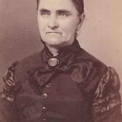 Eleanor (Morris) Linskea Album, Photo 11 - Hannah (Morris) Retzer [1830-1888]