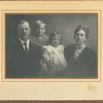 George Mason Lightner and Cora (Rogers) Lightner family