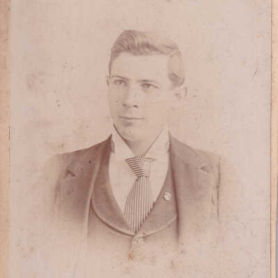 Kline-Moredock Album 01, Photo 01 - Lewis Dillinger Kline [1872-1952]