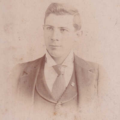 Kline-Moredock Album 01, Photo 01 - Lewis Dillinger Kline [1872-1952]