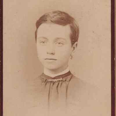 Vance-McFarland Album 02, Photo 32: See WEB LINKS to DOWNLOAD high-resolution image.