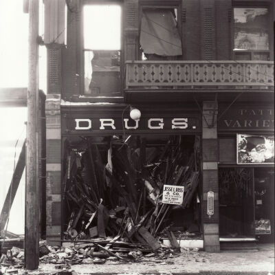 Ross Drug Store at its original location in the Silveus Building on High Street