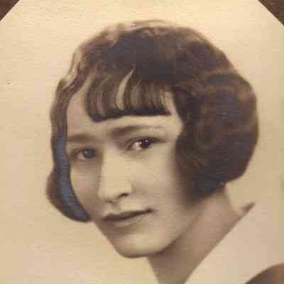 Lillian Scott, Waynesburg High School, Class of 1925