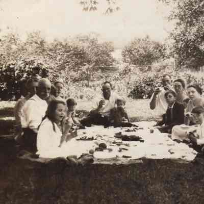 Thomas Harvey Cook [1859-1938] and Sarah Matilda (Grandon) Cook [1862-1942] family