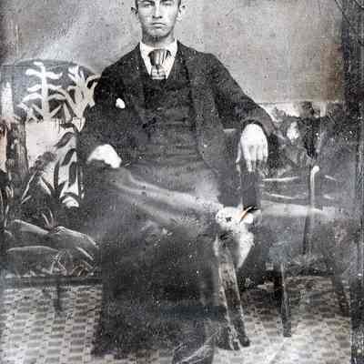 Vance-McFarland Album 01, Photo 19 - James Corbly McFarland [1875-1945]